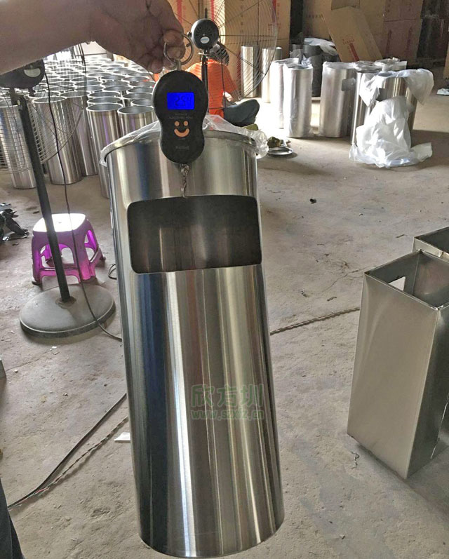 上海不銹鋼座地?zé)熁彝白愫裾娌膶?shí)料，確保質(zhì)量統(tǒng)一