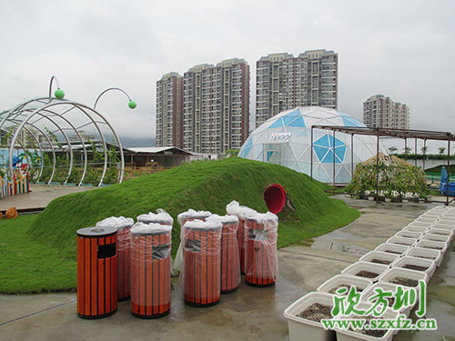 欣方圳鋼木垃圾桶，園林景區(qū)環(huán)境提升的好助手